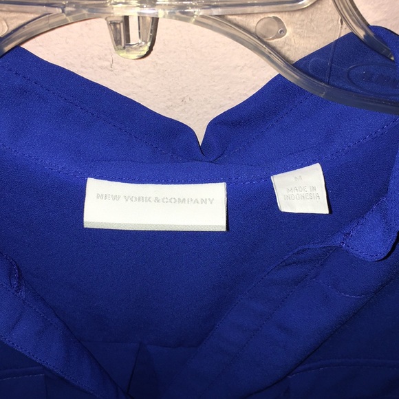 Sleeveless Dress Shirt - Picture 2 of 3